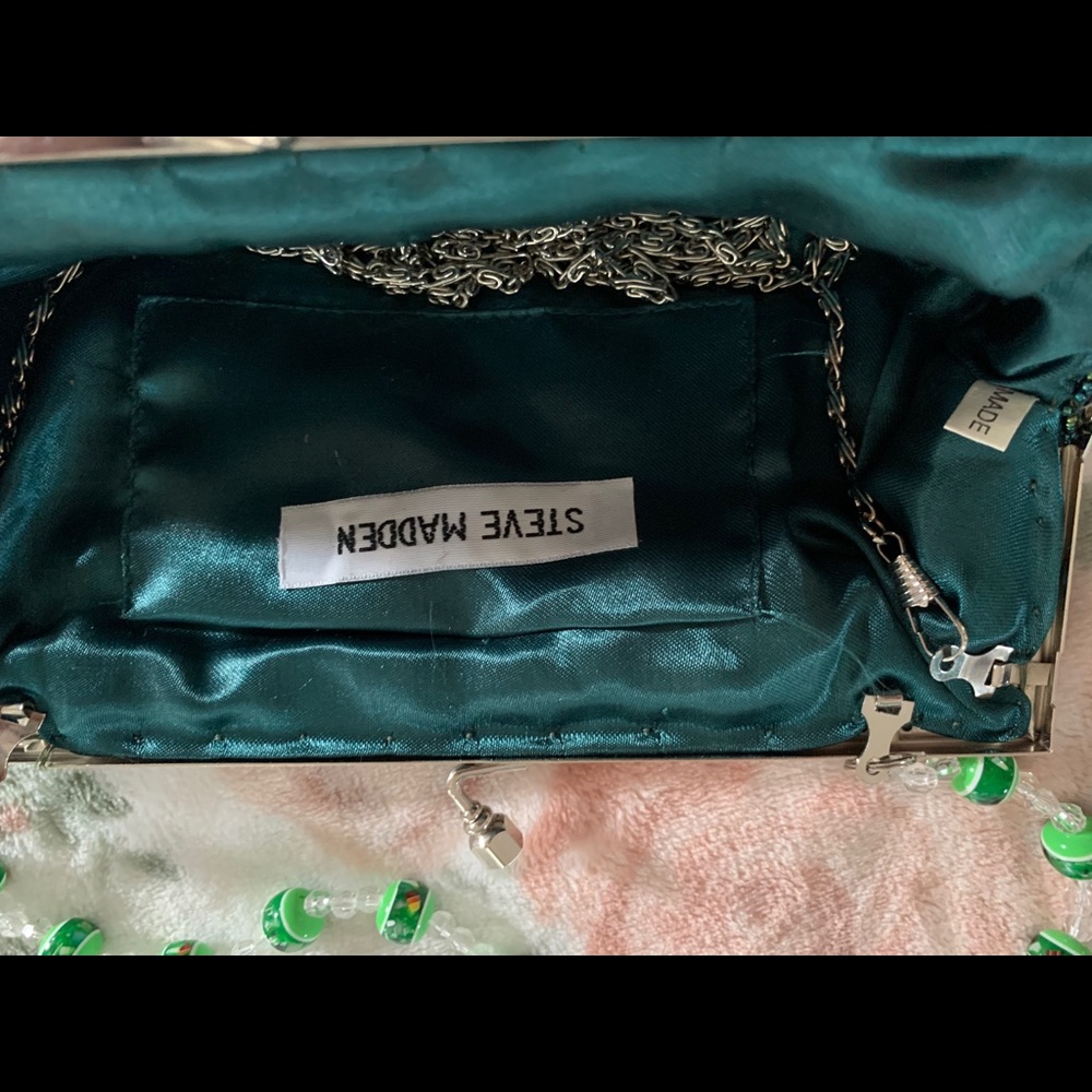 Steve Madden clutch - Picture 4 of 5